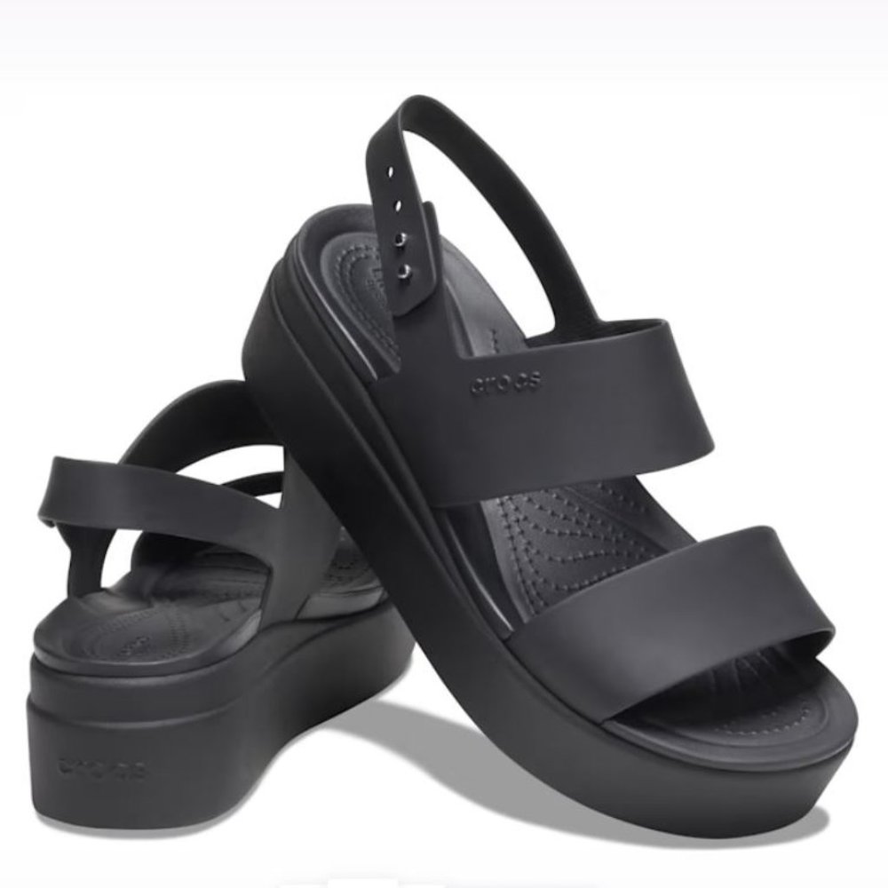 Women's CROCS Brooklyn Low Wedge <3